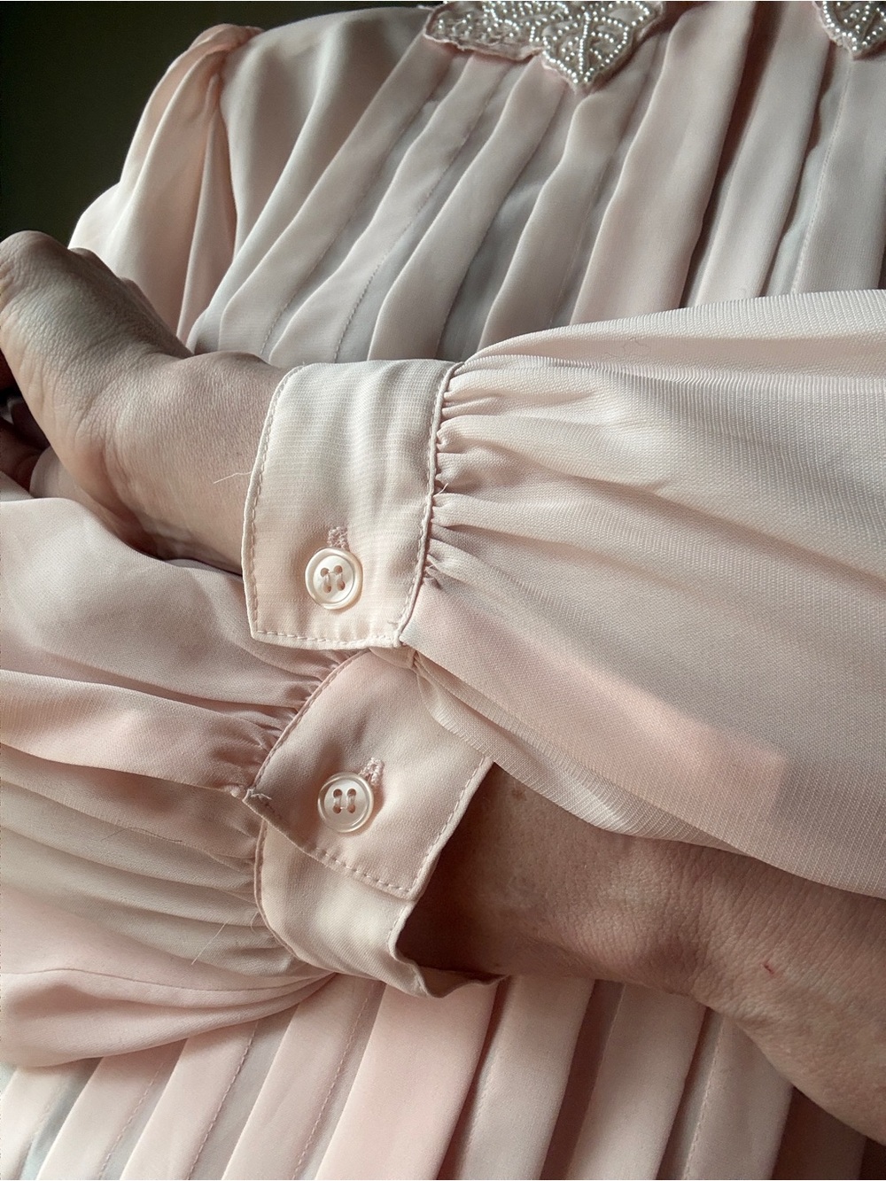 Vintage 80s Pink Pleated Secretary Blouse | Beaded Lace Collar Puff Sleeve | XL - Picture 9 of 10